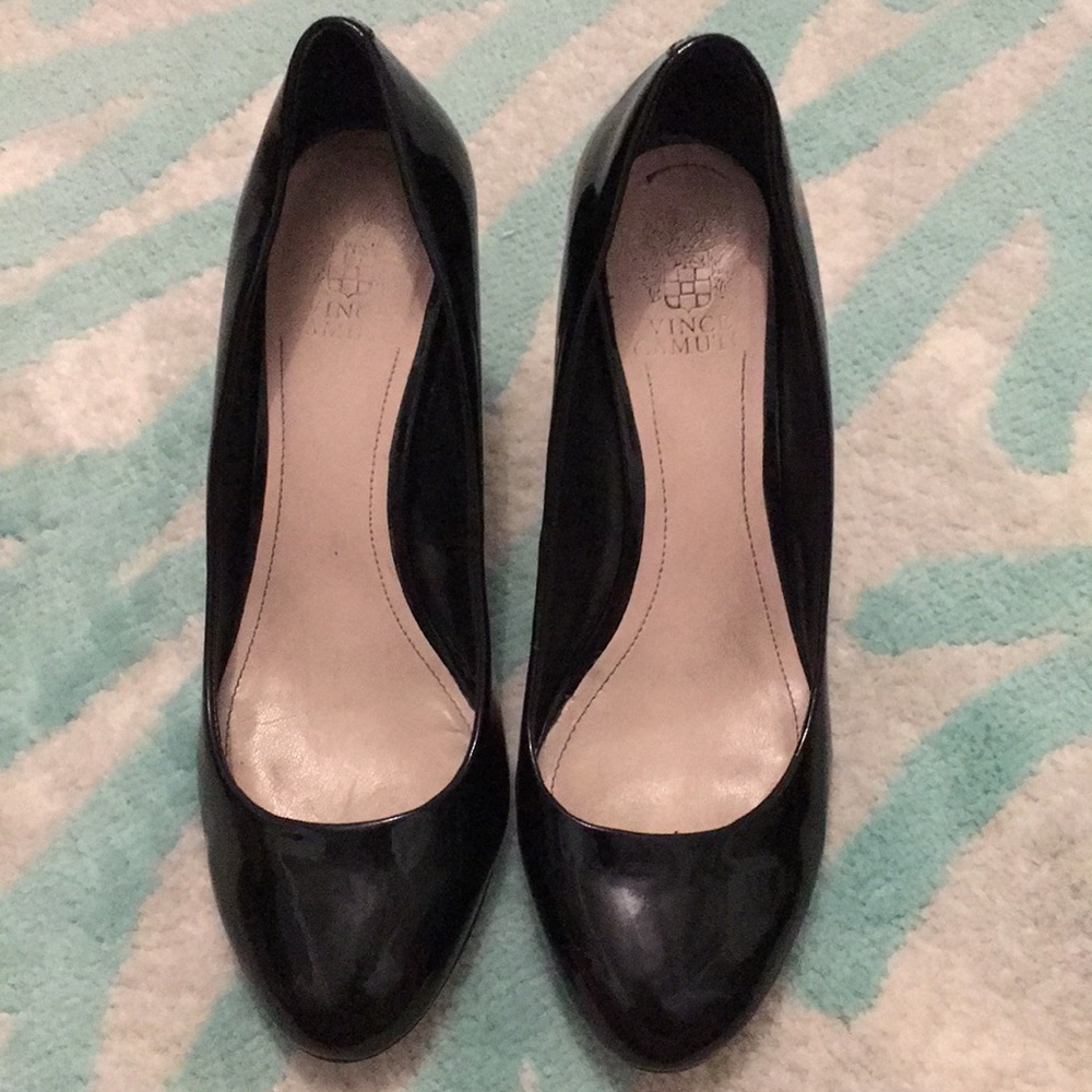 Vince Camuto Sariah Black Patent Pumps 9.5